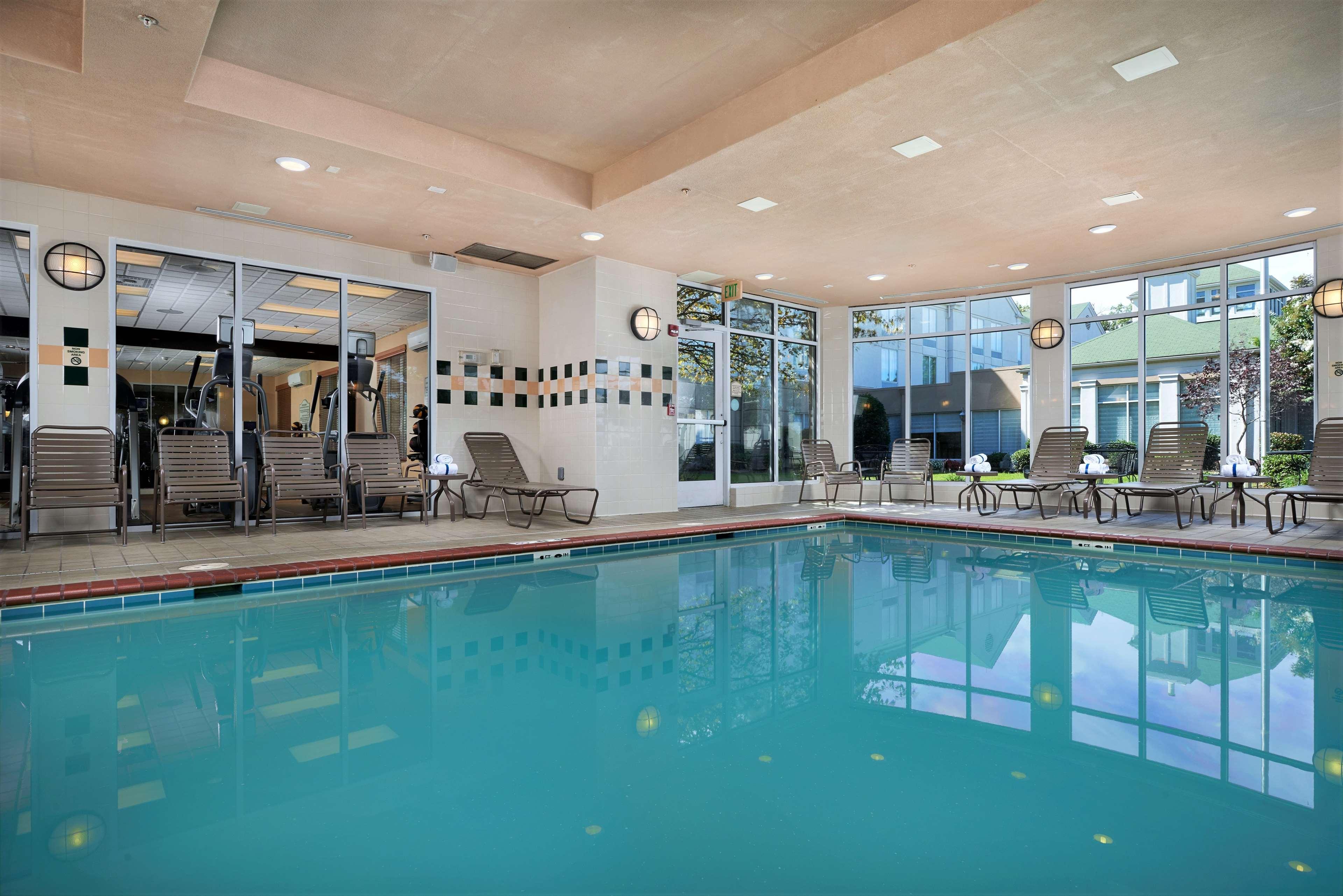 Hilton Garden Inn Newport News Dış mekan fotoğraf