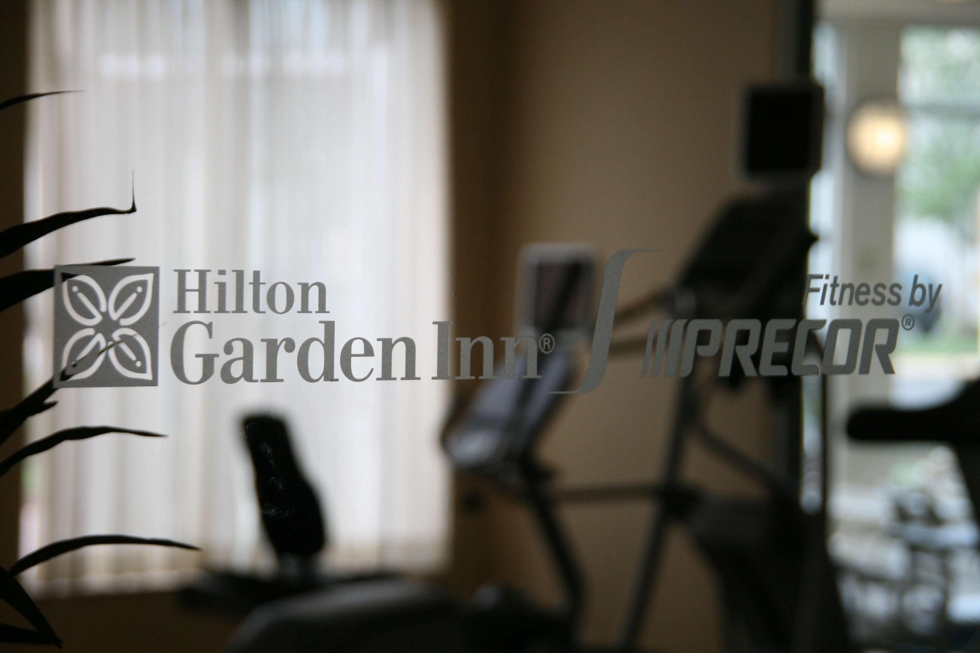 Hilton Garden Inn Newport News Dış mekan fotoğraf