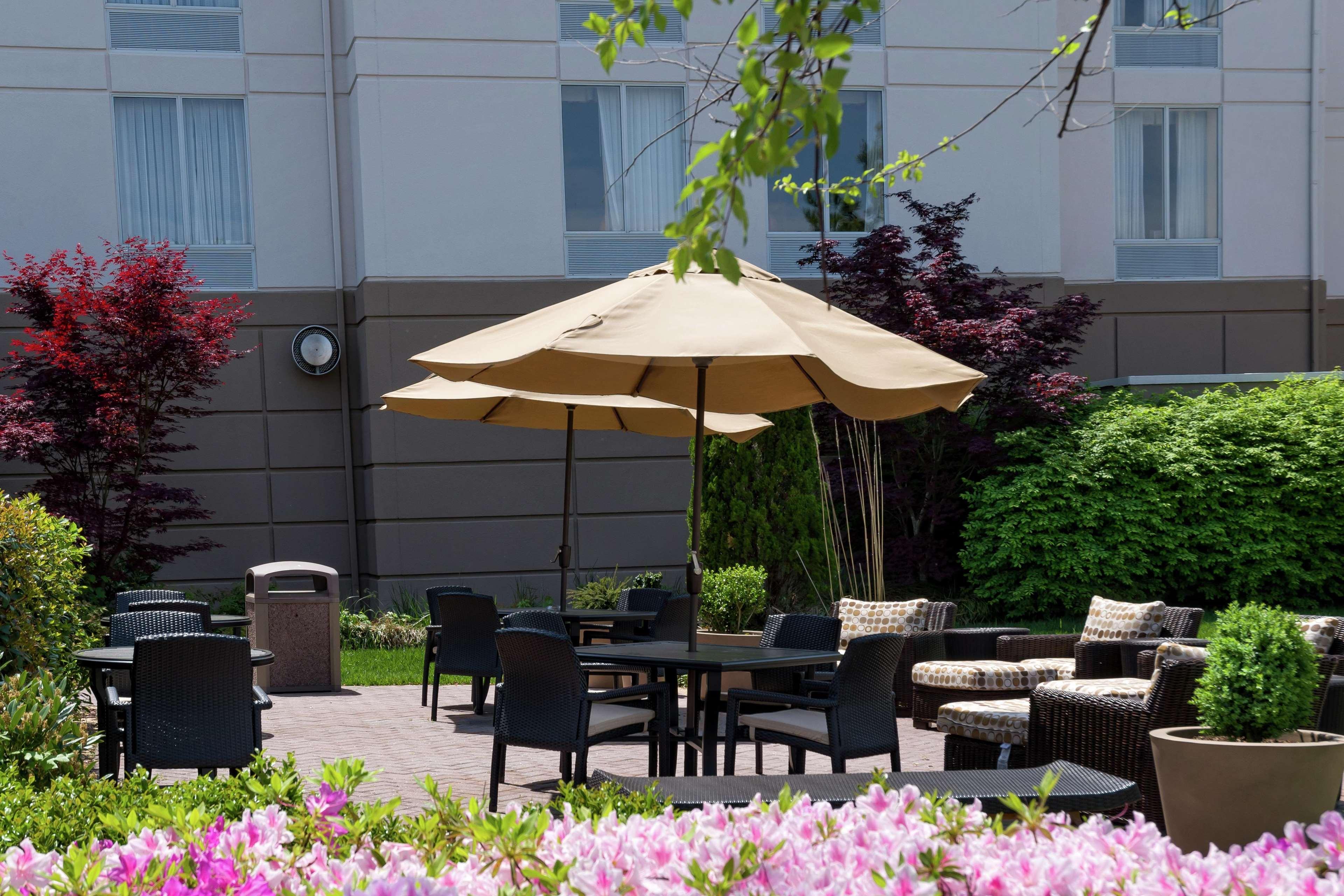 Hilton Garden Inn Newport News Dış mekan fotoğraf