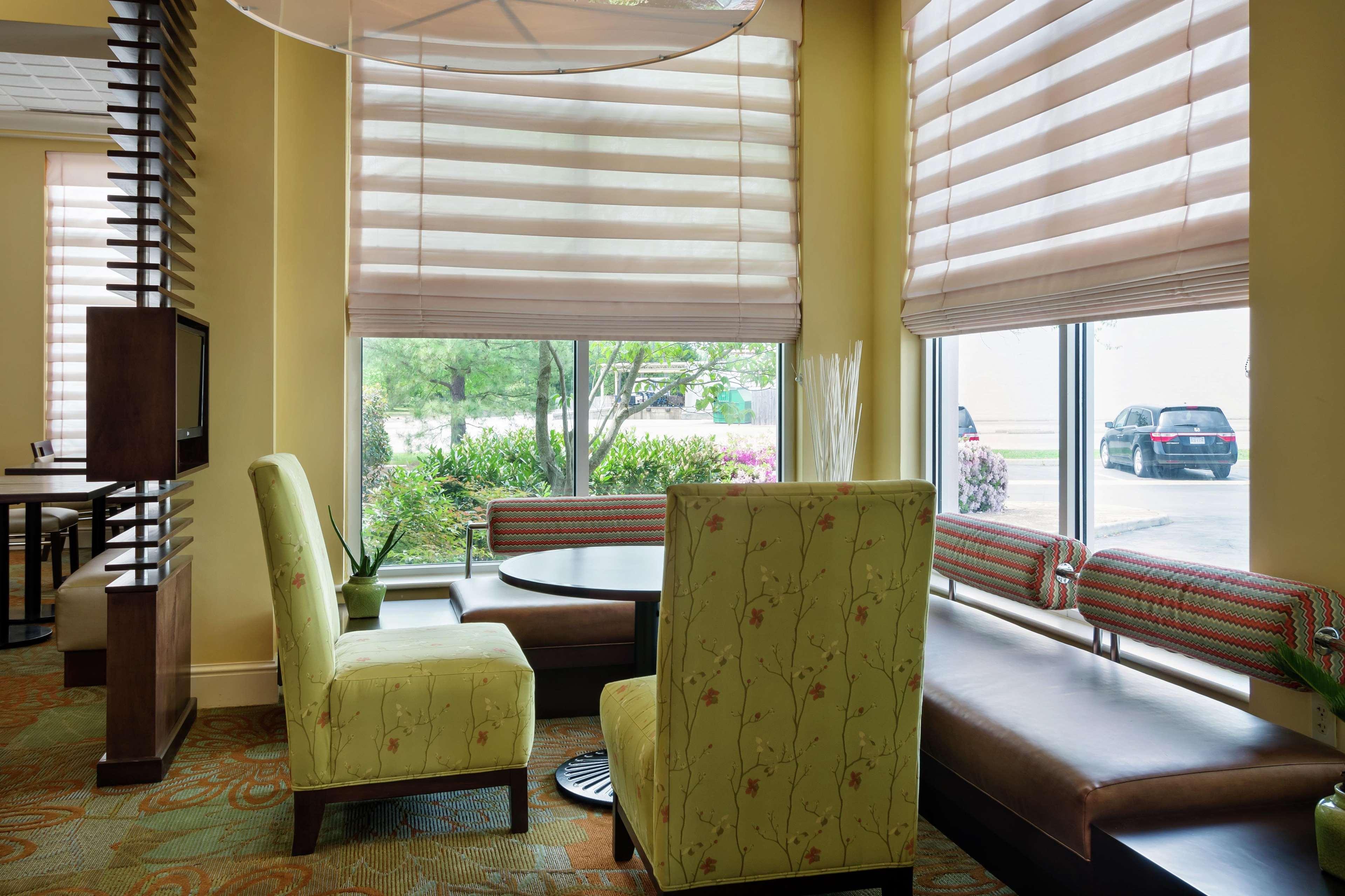 Hilton Garden Inn Newport News Dış mekan fotoğraf