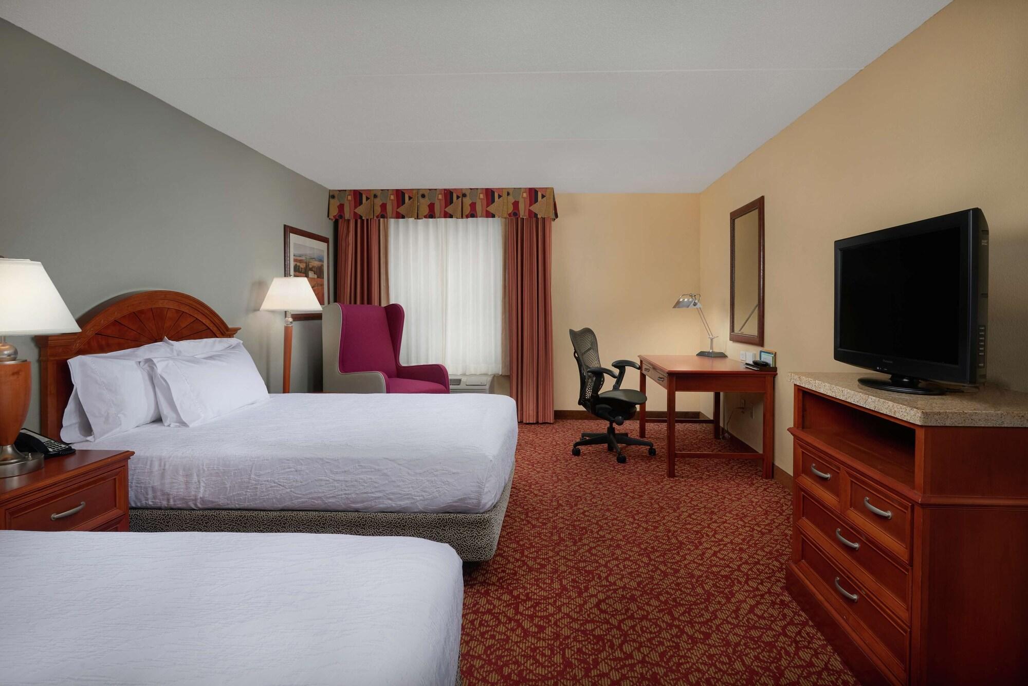 Hilton Garden Inn Newport News Dış mekan fotoğraf