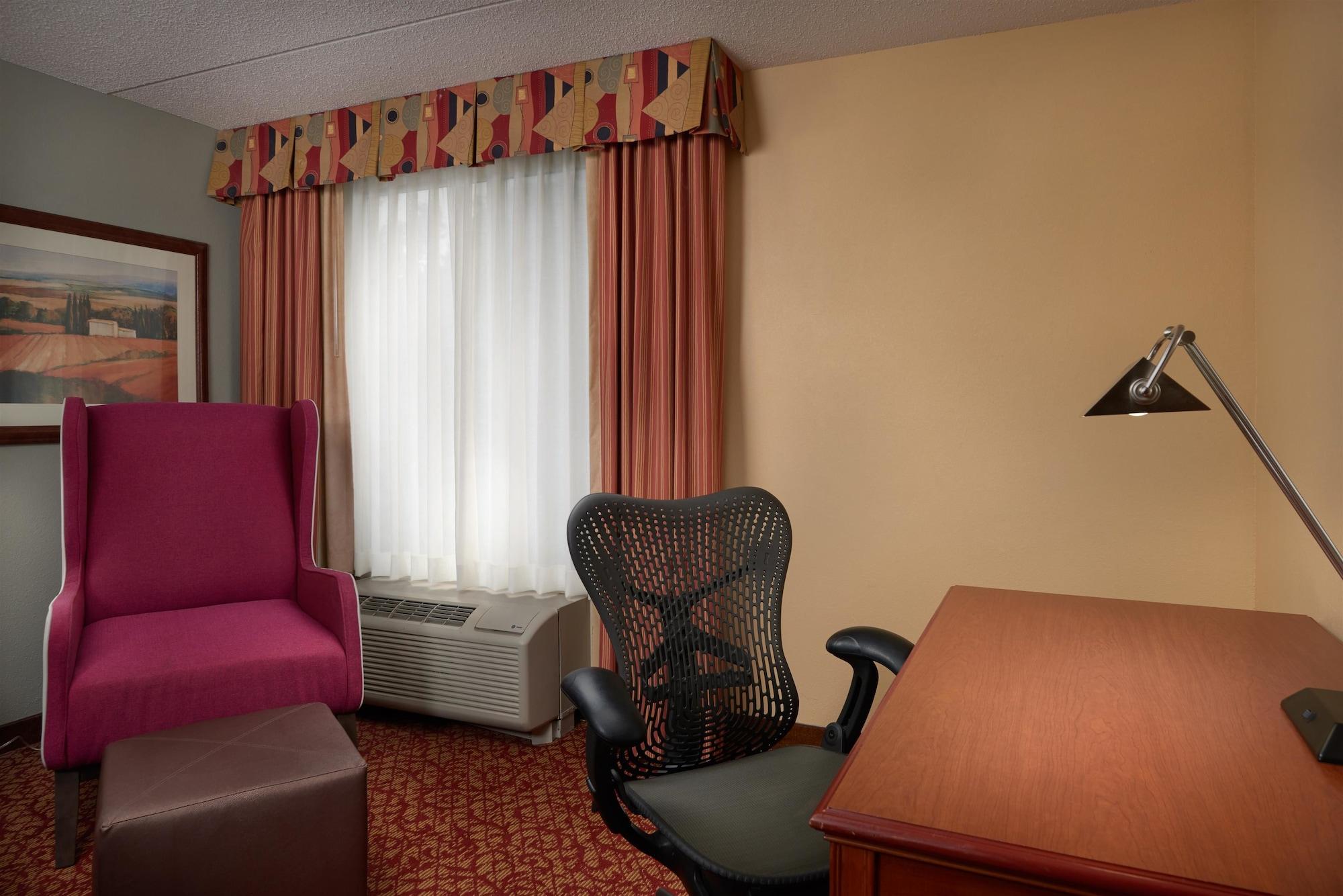Hilton Garden Inn Newport News Dış mekan fotoğraf
