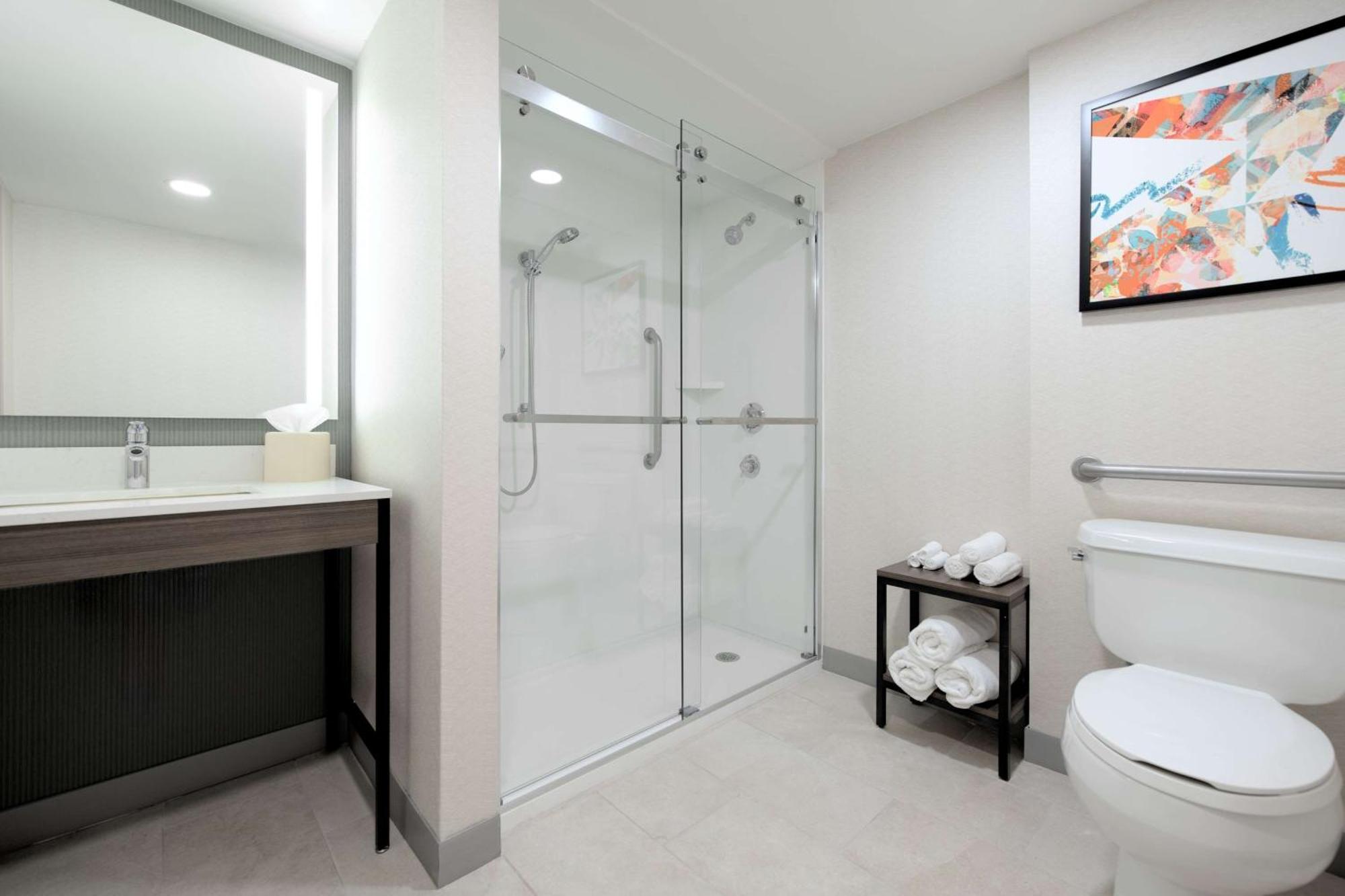 Hilton Garden Inn Newport News Dış mekan fotoğraf