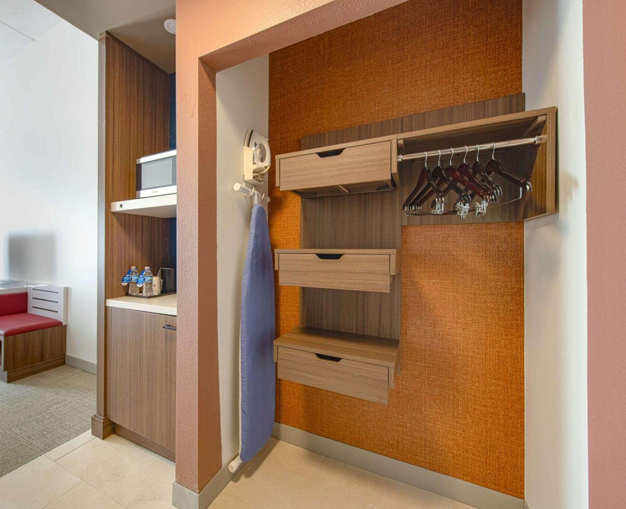 Hilton Garden Inn Newport News Dış mekan fotoğraf