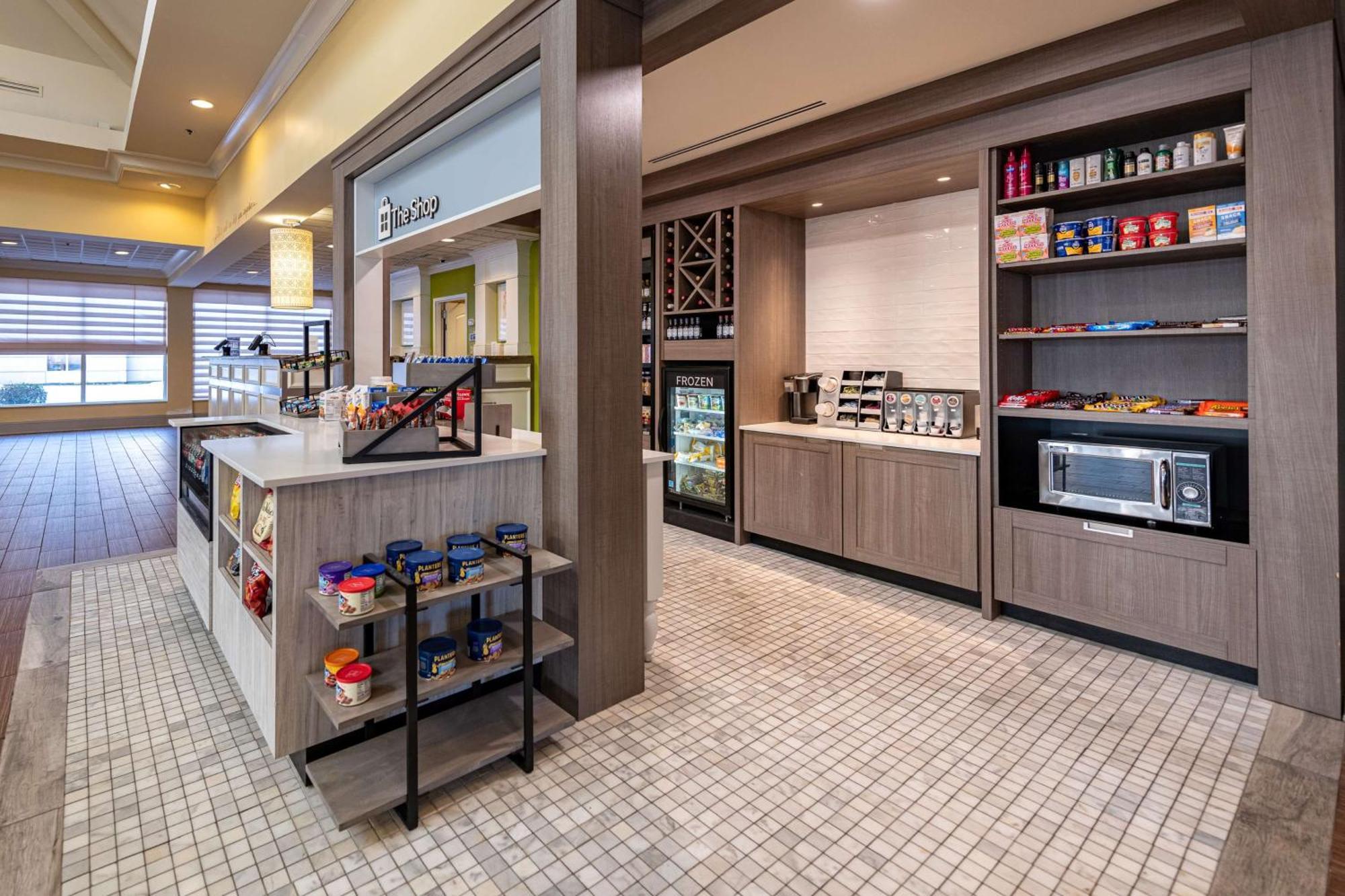 Hilton Garden Inn Newport News Dış mekan fotoğraf