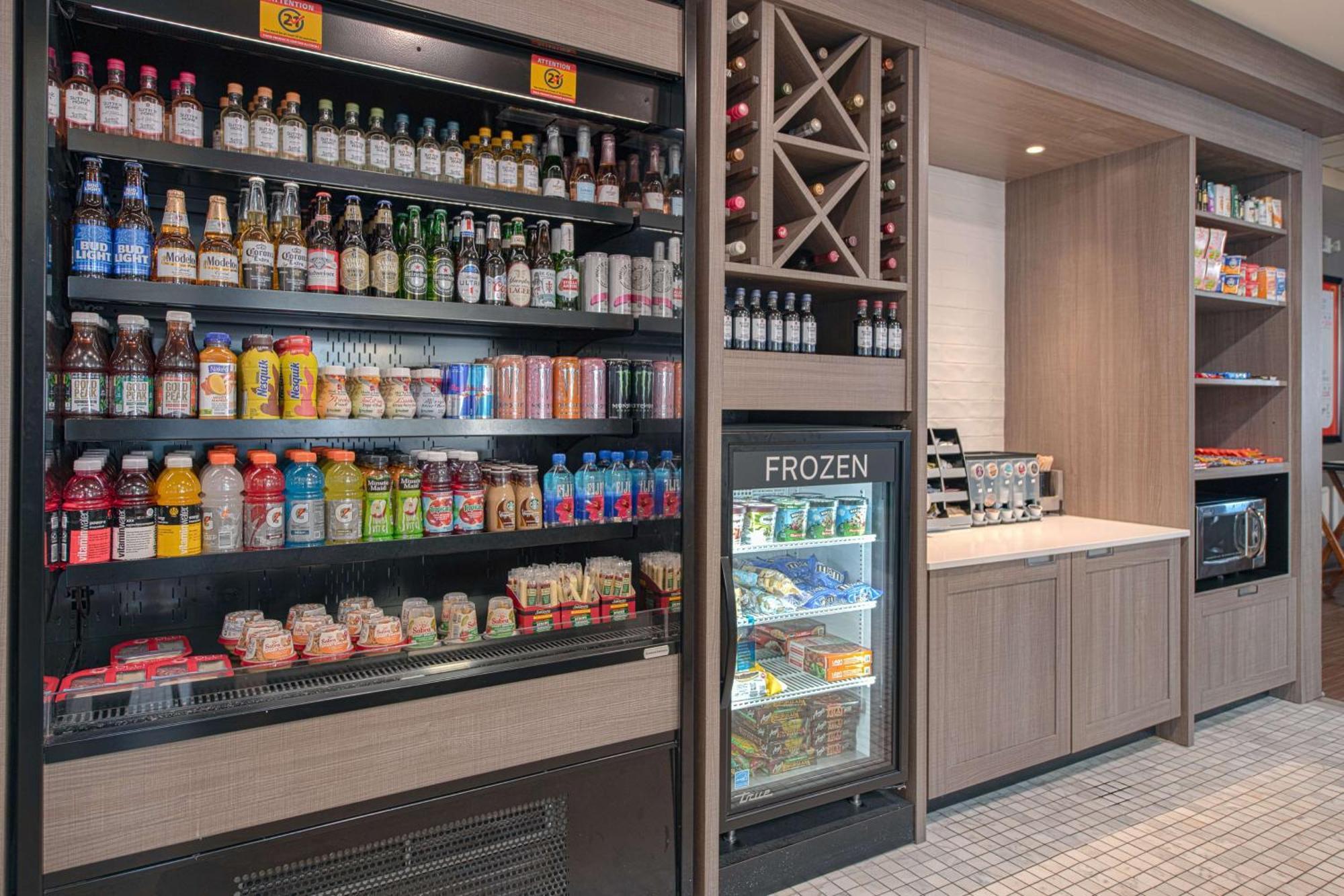 Hilton Garden Inn Newport News Dış mekan fotoğraf