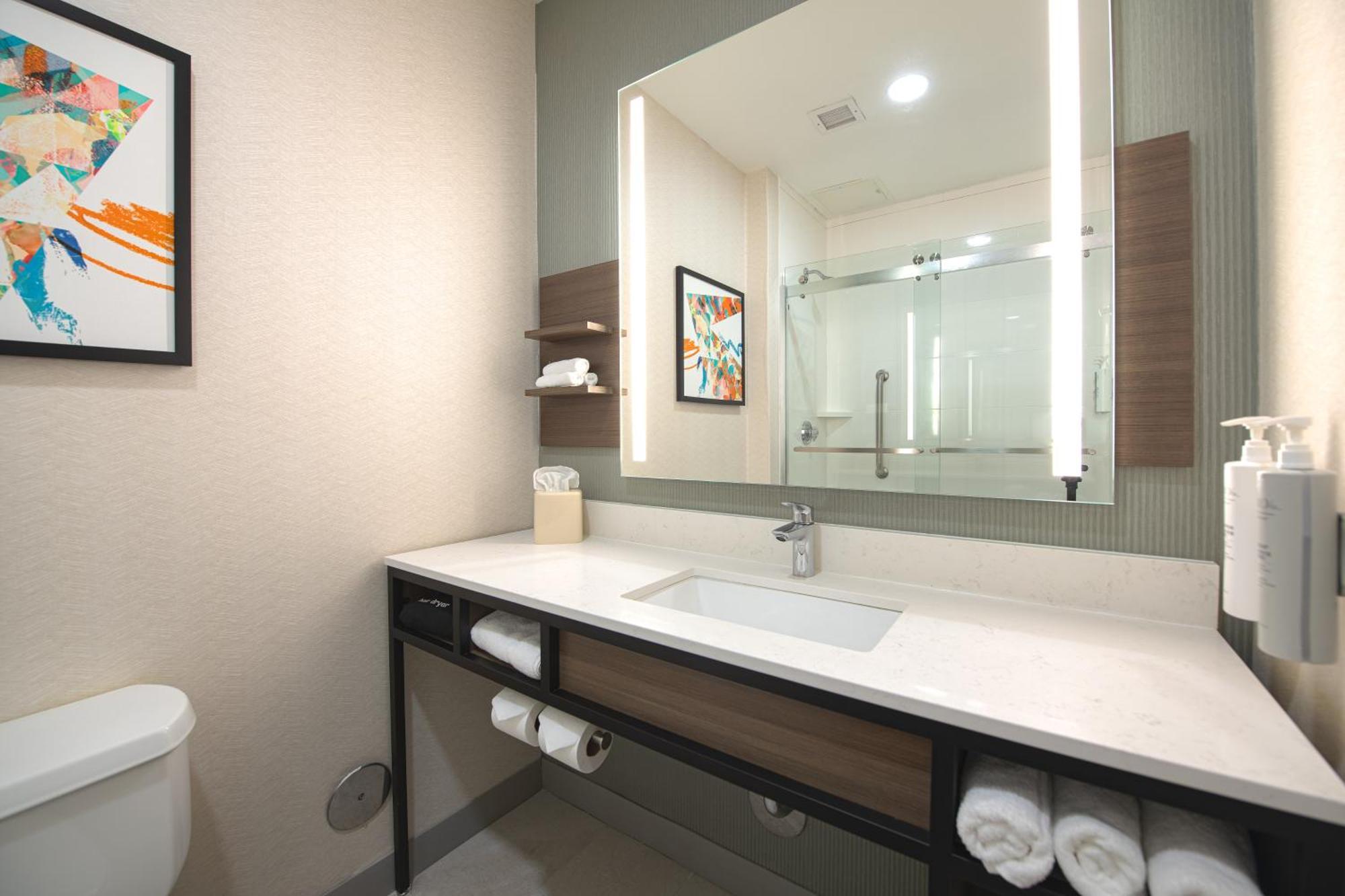 Hilton Garden Inn Newport News Dış mekan fotoğraf